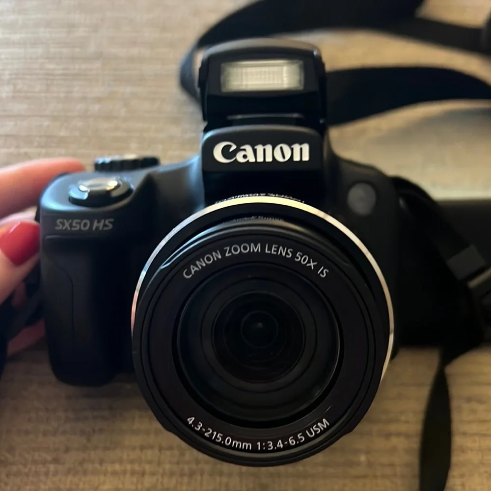 Canon Powershot SX50 HS Digital Camera and Case Logic Bag